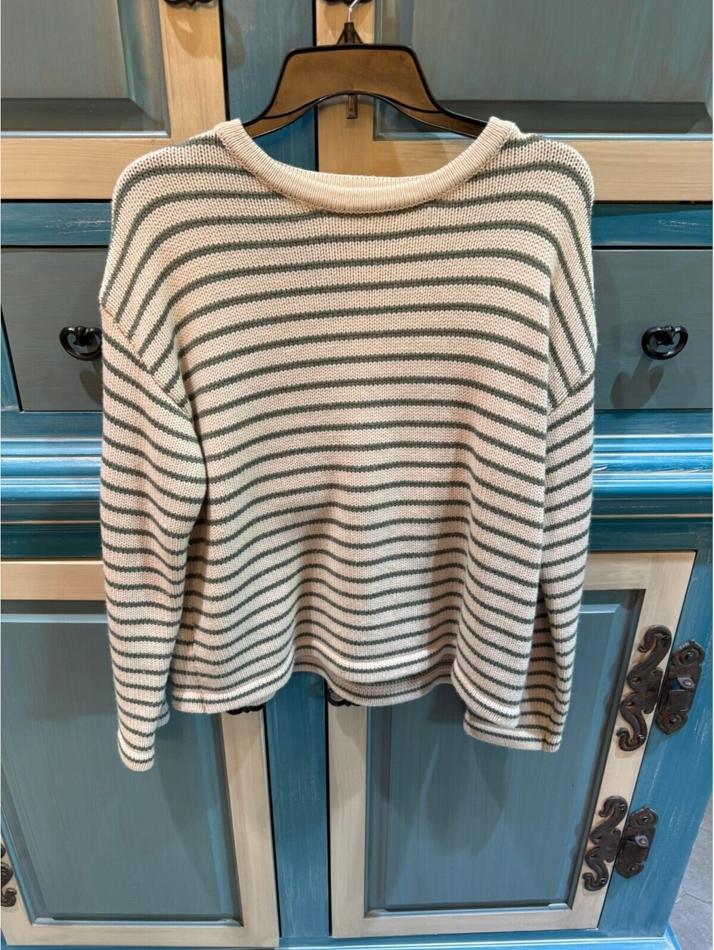 Carve Designs Striped Knit Sweater Medium